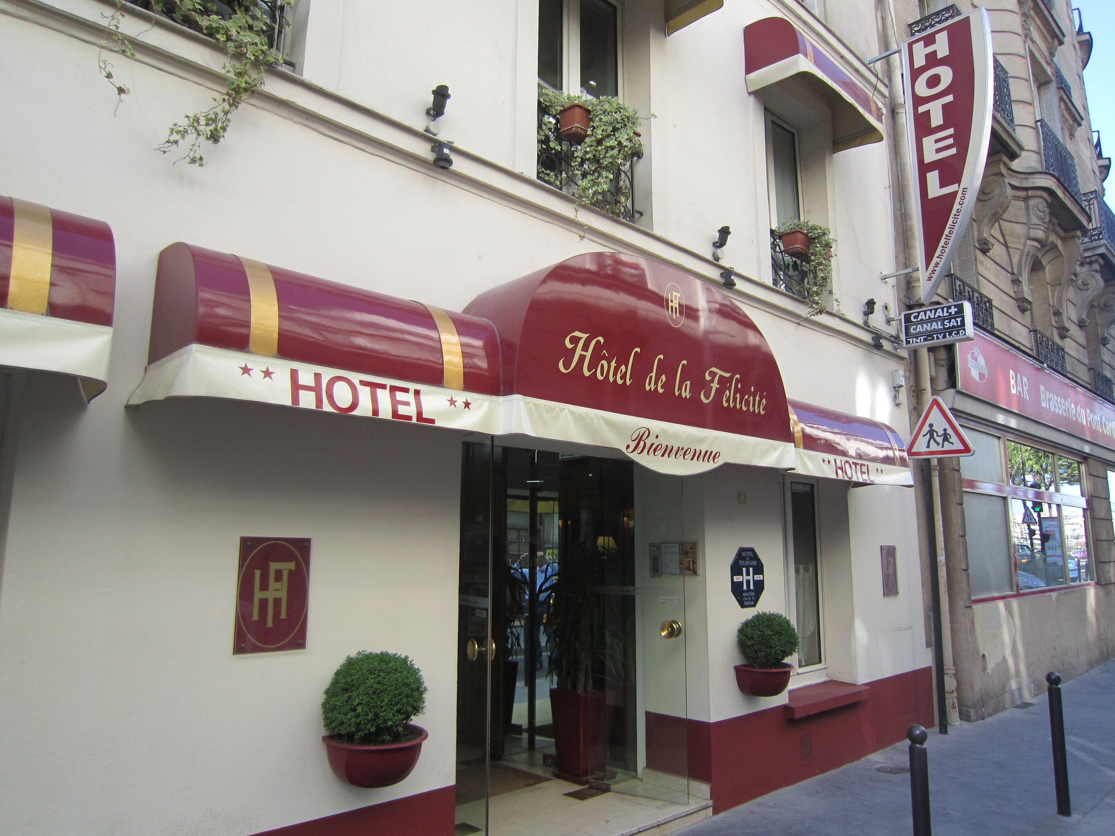 Hotel De La Felicite 3*